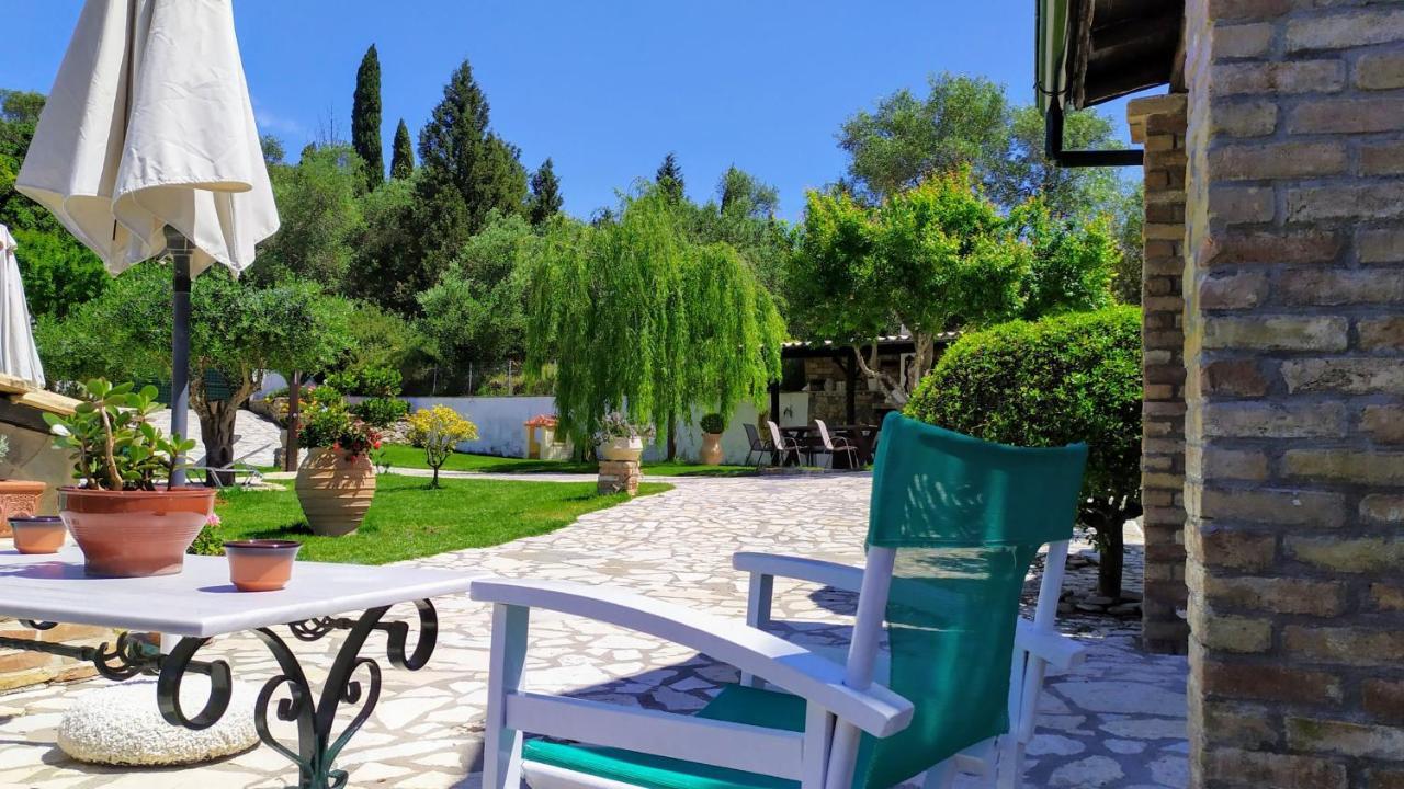 Villa Claire Corfu Achílleion Exteriör bild