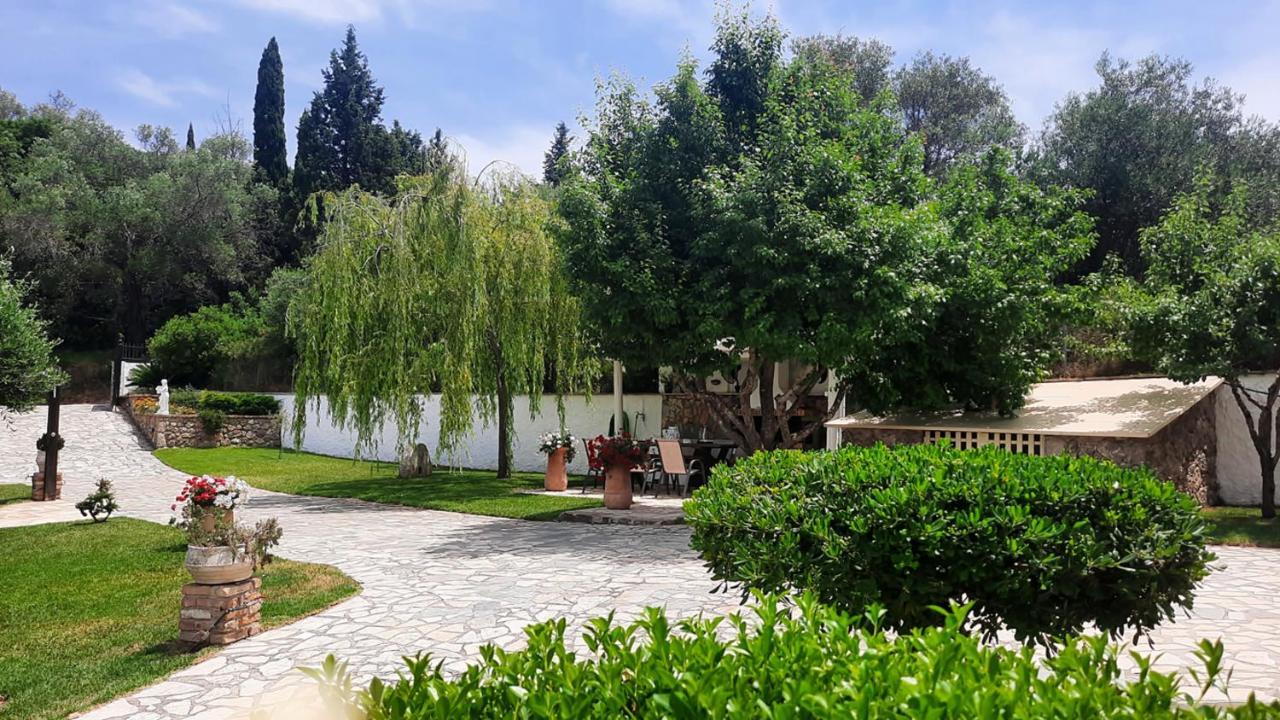 Villa Claire Corfu Achílleion Exteriör bild